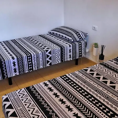 Bel Calme Vue Et Montagne Apartamento *